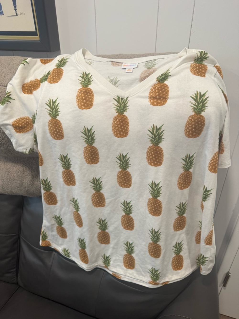 LulaRoe Christy Pineapple Print V-Neck Tee - White EUC